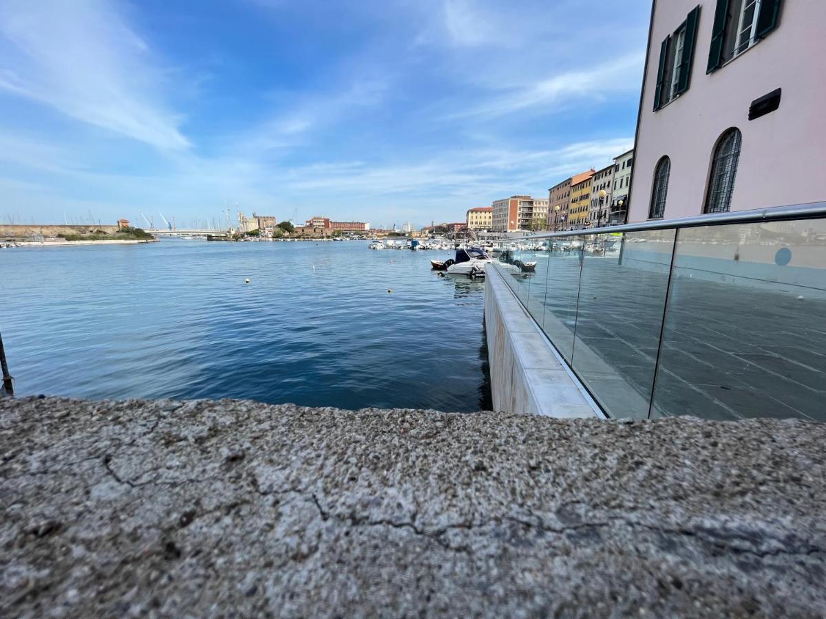 Kasia Porta Sul Mare Di Livorno Free Parking Esterno foto